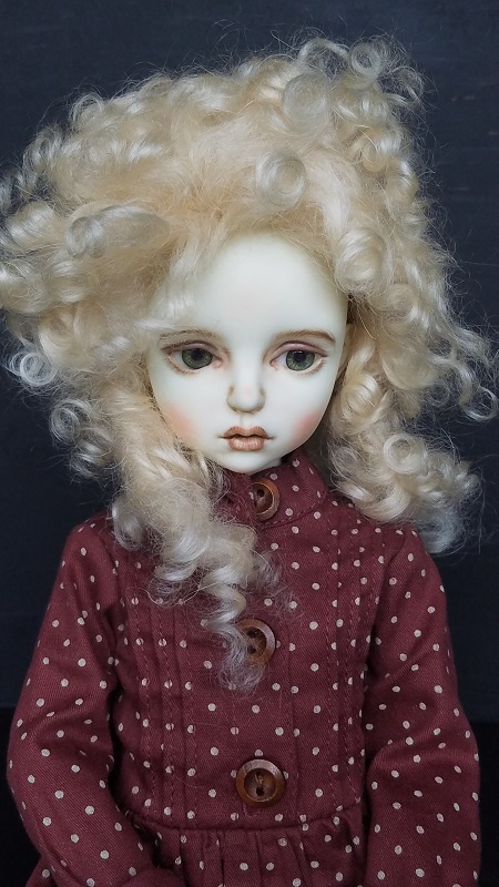 7"-8" styled Blonde period wig